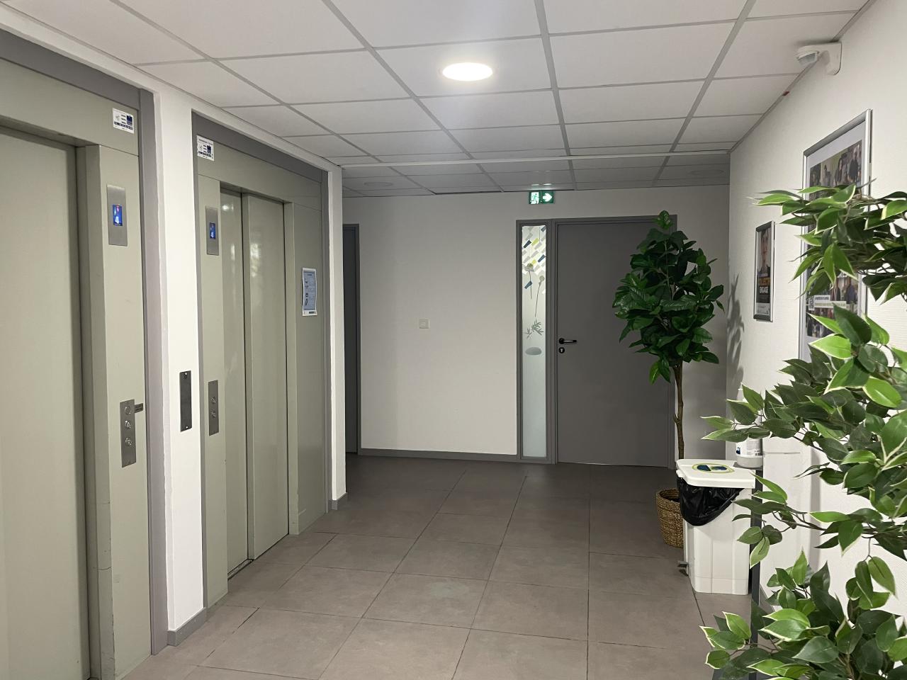 Bureau Bordeaux 473m² Location bureau Bordeaux Gironde OLBUR2423935 7